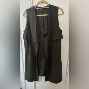 Beautiful olive green vest - must go by 7/1
